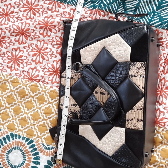 Coach Patchwork swagger w snakeskin - Picture 9 of 9